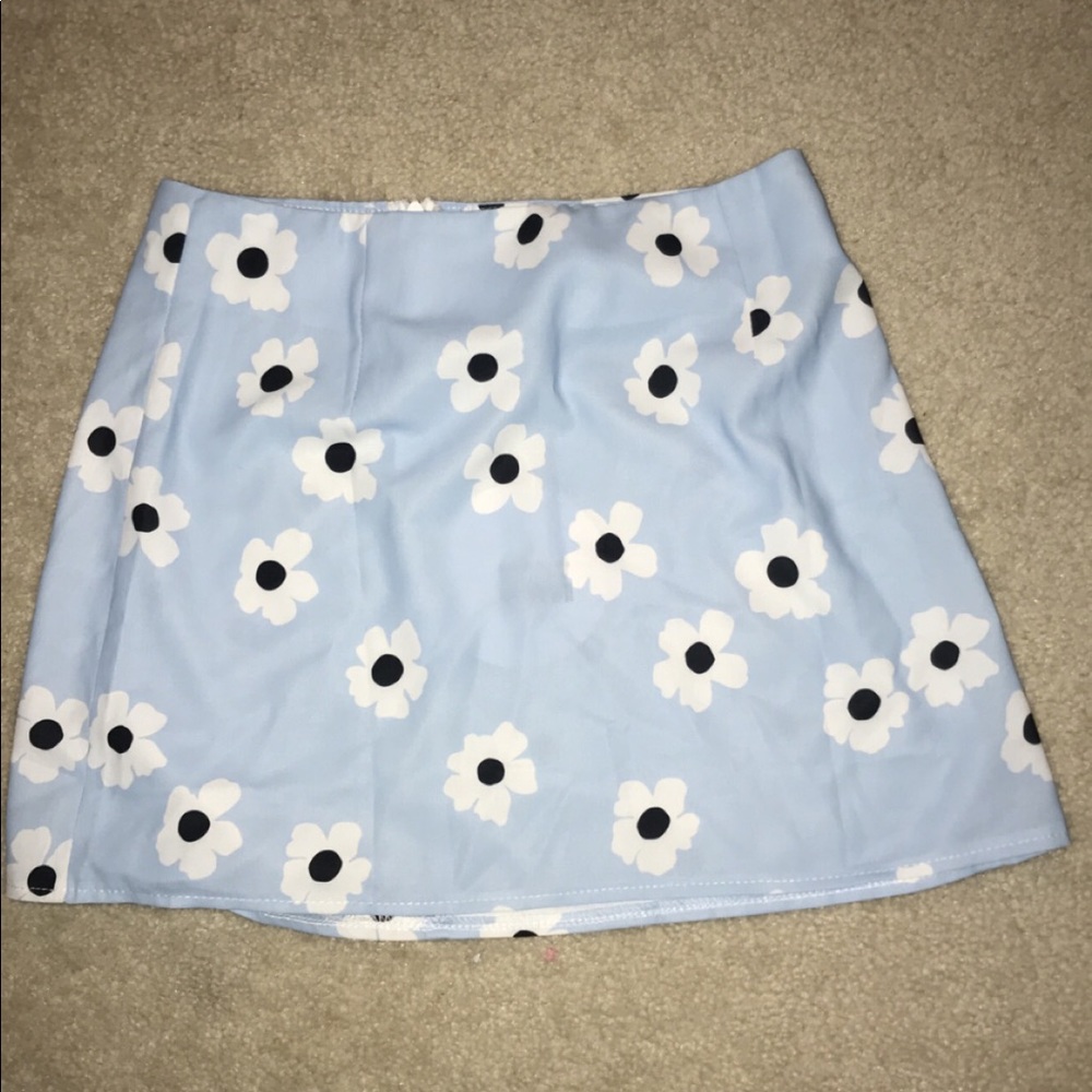 Princess polly Blue floral skirt